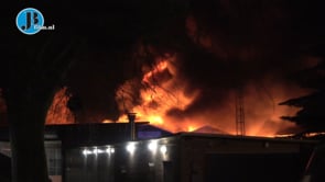calamiteiten grote brand bij autobedrijf in veldhoven